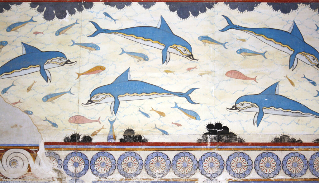 uma das pinturas murais mais icônicas do Palácio de Knossos, com representação marinha luminosa e detalhada
